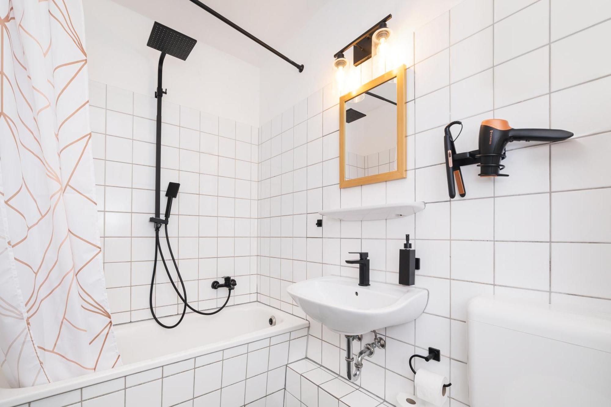 Smart Home - Wuppertal - Perfect For 4 Guests! Central - Netflix - Schwebebahn - Free Parking Zone Exteriör bild